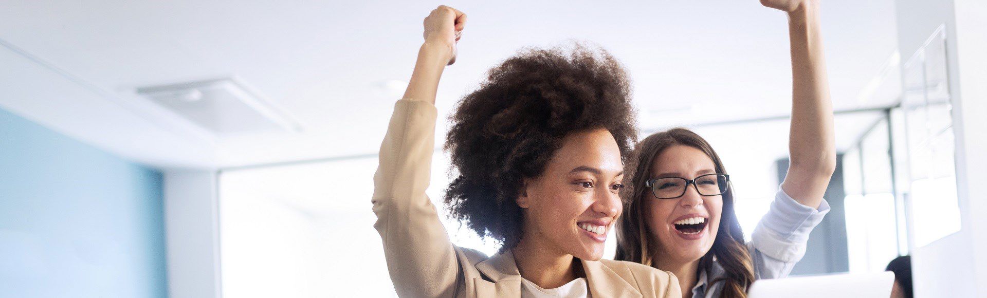 Bridging Efficiency And Flexibility With Cloud Containers